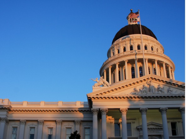 State-capitol-building-sacramento-california_crop